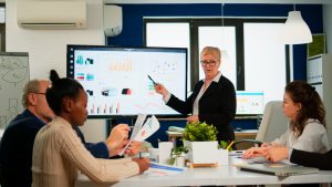 Shaping Tomorrow’s Leaders: What You Learn in an Advanced Diploma in Business Management